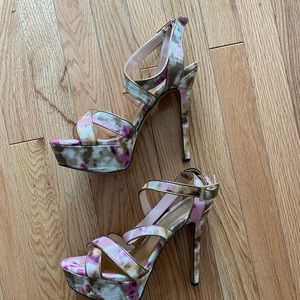 EUC Women’s Jessica Simpson Heels size 9